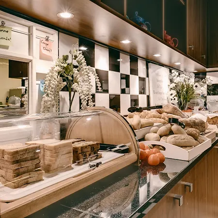 - Bar & Restaurant - Meeting & Events Hotel