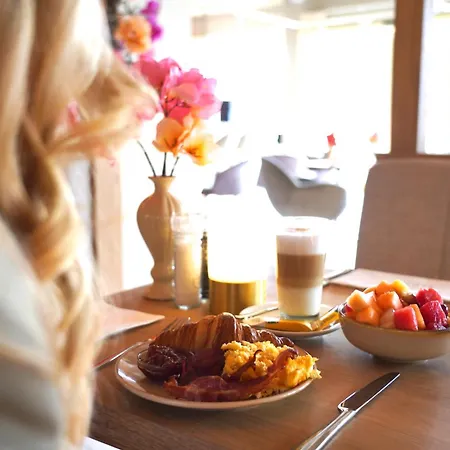 Hotel Alkmaar - Bar & Restaurant Ξενοδοχείο 4*