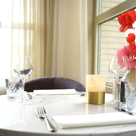 - Bar & Restaurant - Meeting & Events 4* Алкмар