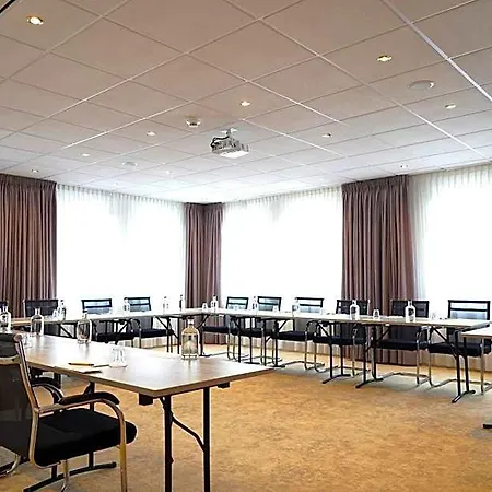- Bar & Restaurant - Meeting & Events 4* אלקמאר