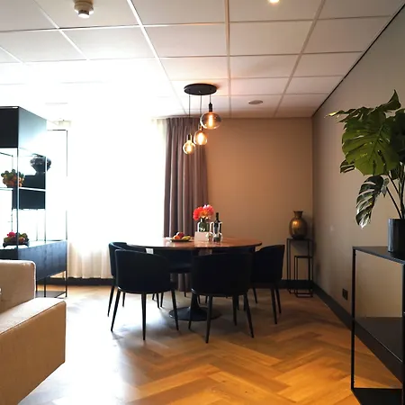 Hotel - Bar & Restaurant - Meeting & Events