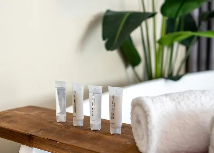 Ξενοδοχείο - Bar & Restaurant - Meeting & Events 4*