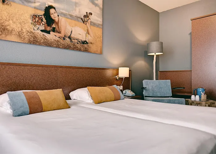 - Bar & Restaurant - Meeting & Events Ξενοδοχείο 4*