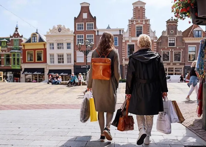 - Bar & Restaurant - Meeting & Events